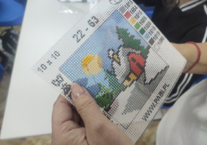 pierwsza lekcja haftu na gotowym szablonie