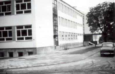aktualny budynek szkoły przy ul. Hufcowej 20a